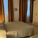 Anemone Aparthotel