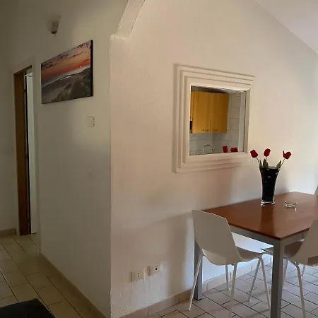 Aparthotel Anemone *